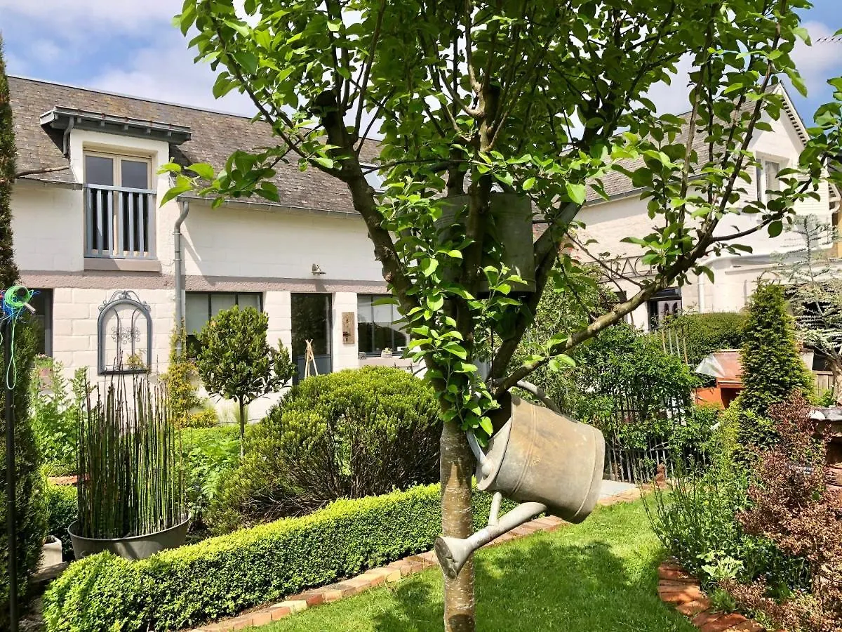 Le Grenier Du Jardin Bed & Breakfast Pontorson