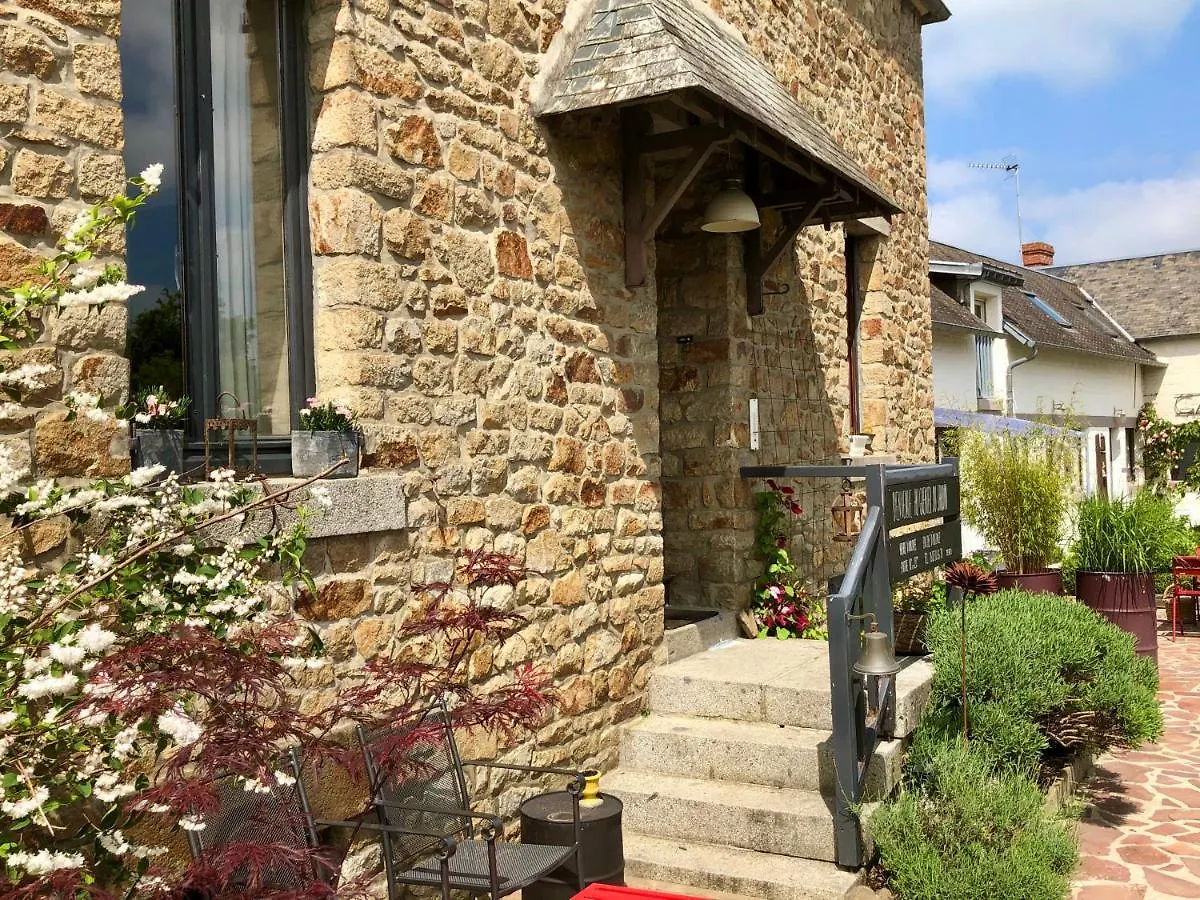 Le Grenier Du Jardin Bed & Breakfast Pontorson 3*,