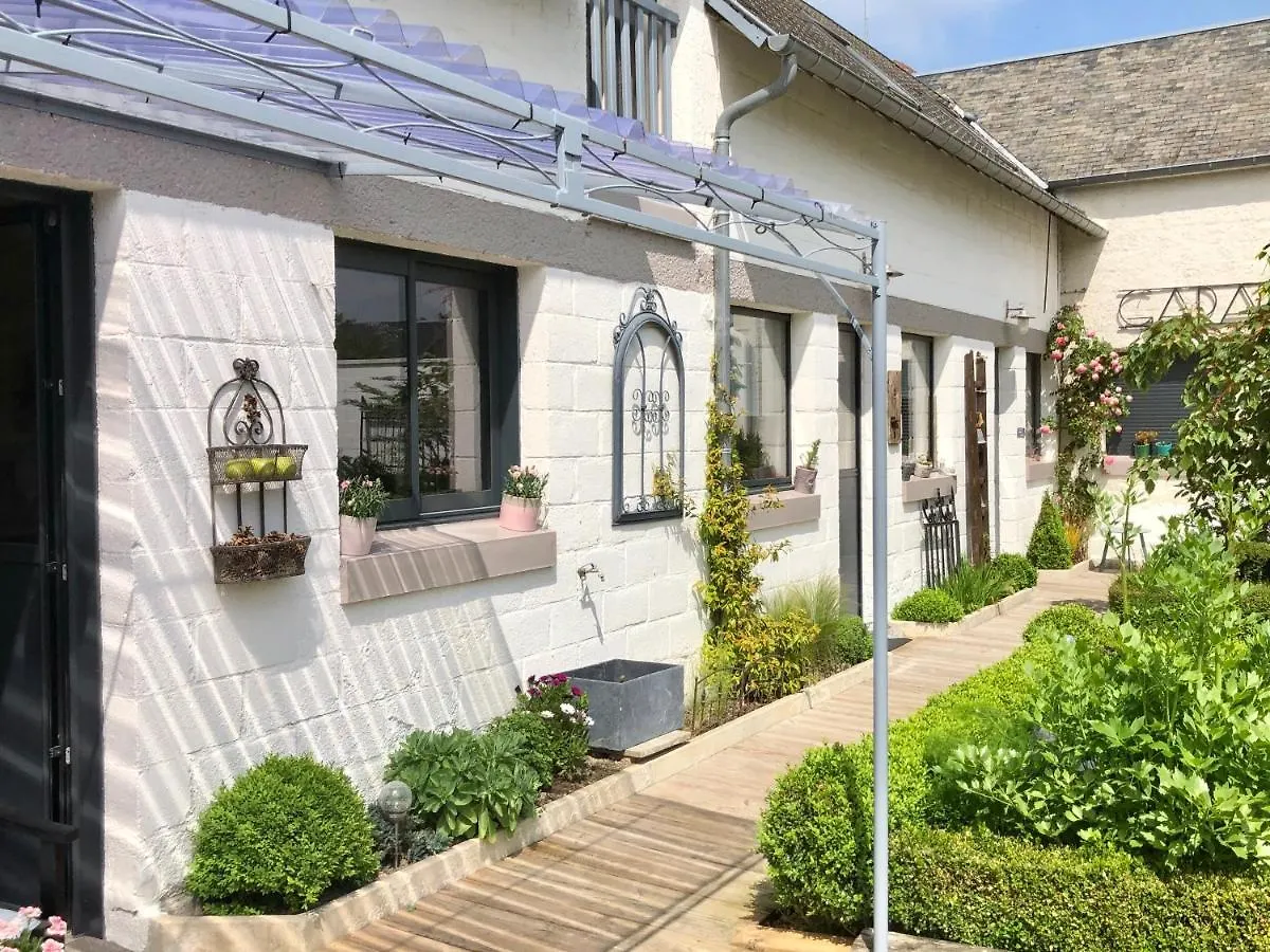 ***  Le Grenier Du Jardin Bed & Breakfast Pontorson France